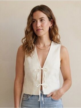 Simons Twik Sz M Off White Tie Front Sleeveless Vest Top